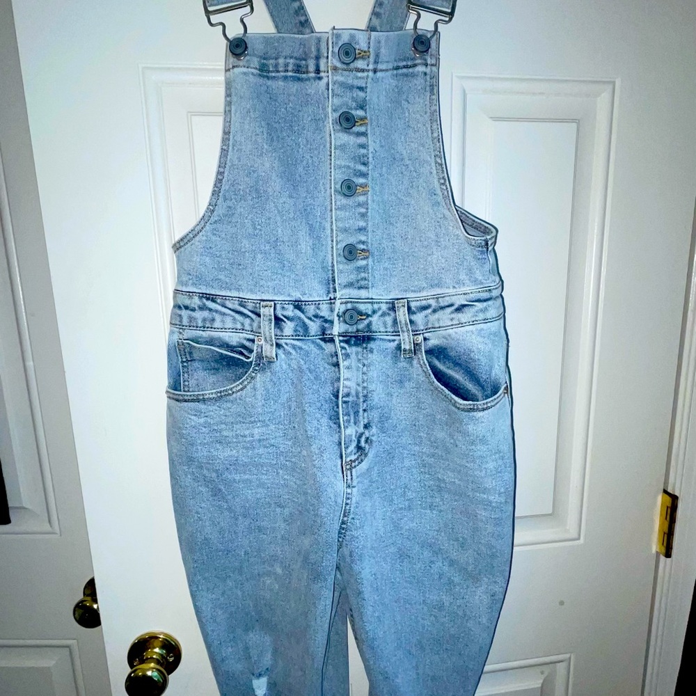 No boundaries Button Front Distress Overalls Juniors MEDIUM Size((  7-9 ))